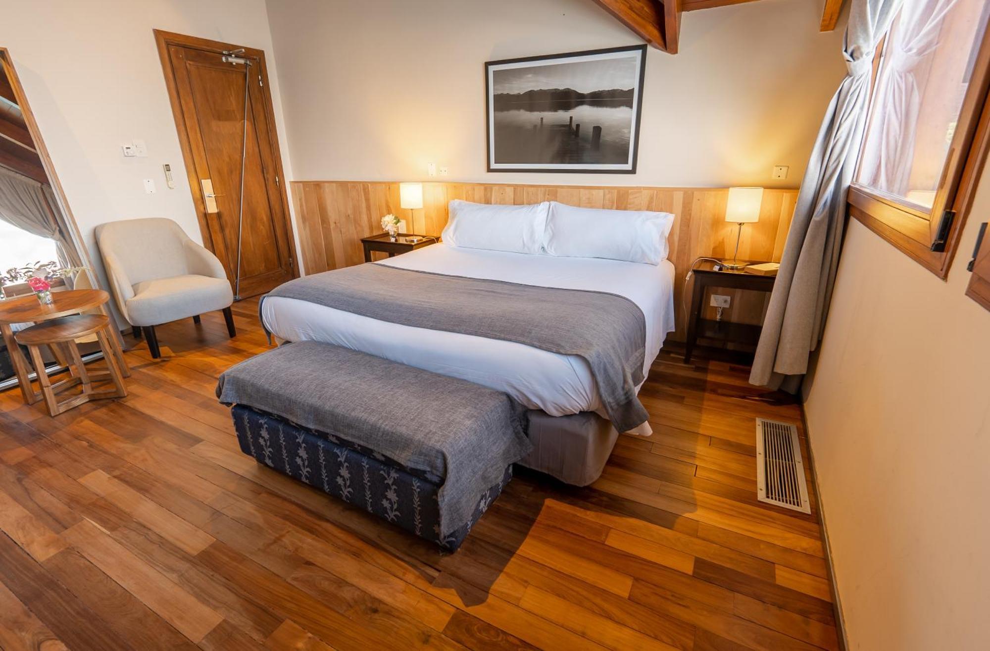 El Faro Boutique Hotel & Spa By Don Villa La Angostura Bagian luar foto